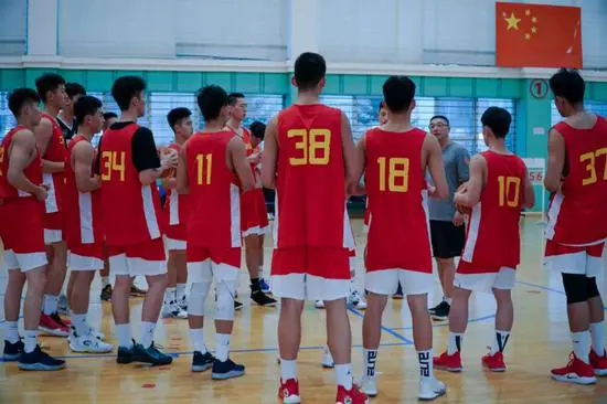 如何借助专业篮球教练提升个人声誉_1